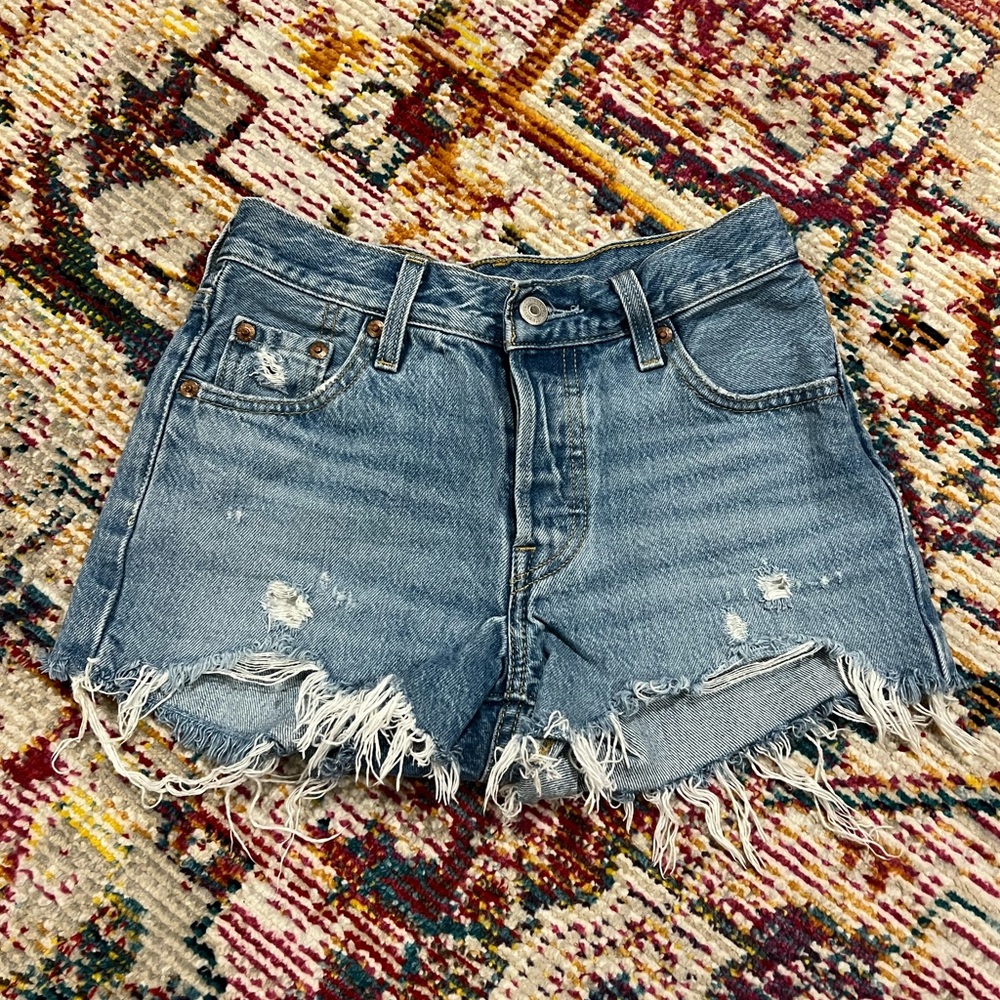 Womens Levi shorts